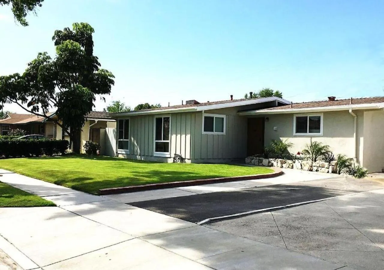 Holiday home Magicwayvillas Star Wars House - Walking Distance To Disneyland Anaheim